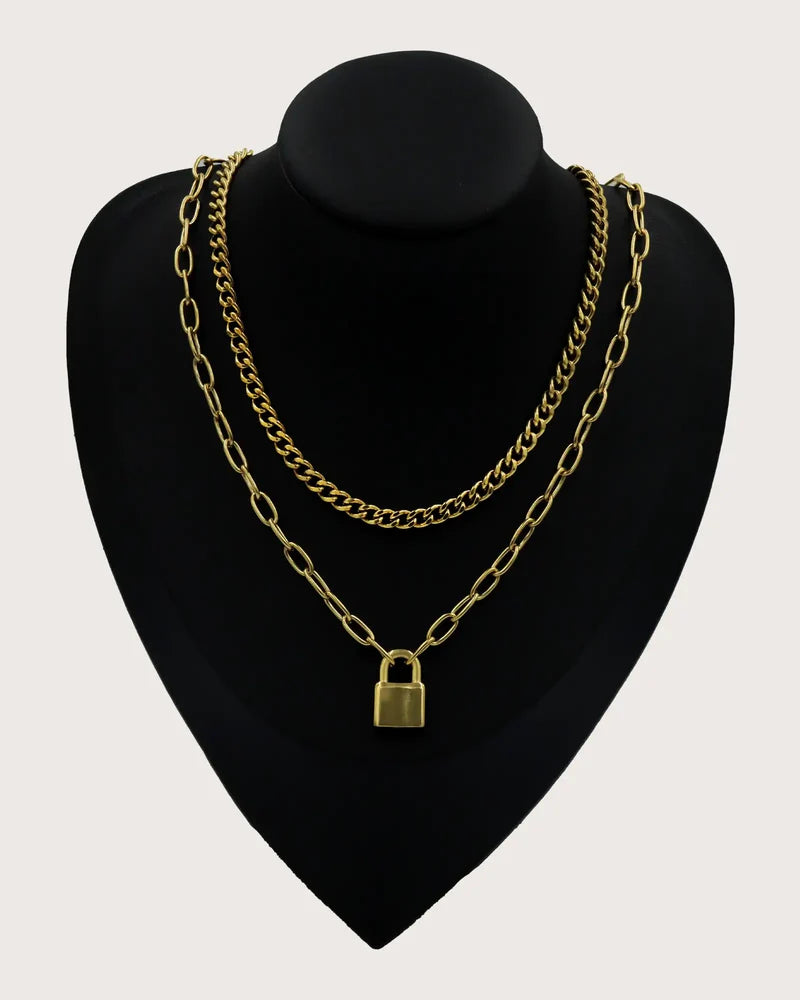 Dubai Women’s Lock Necklace: The Must-Have Jewelry Trend Featuring Kaaf Creations