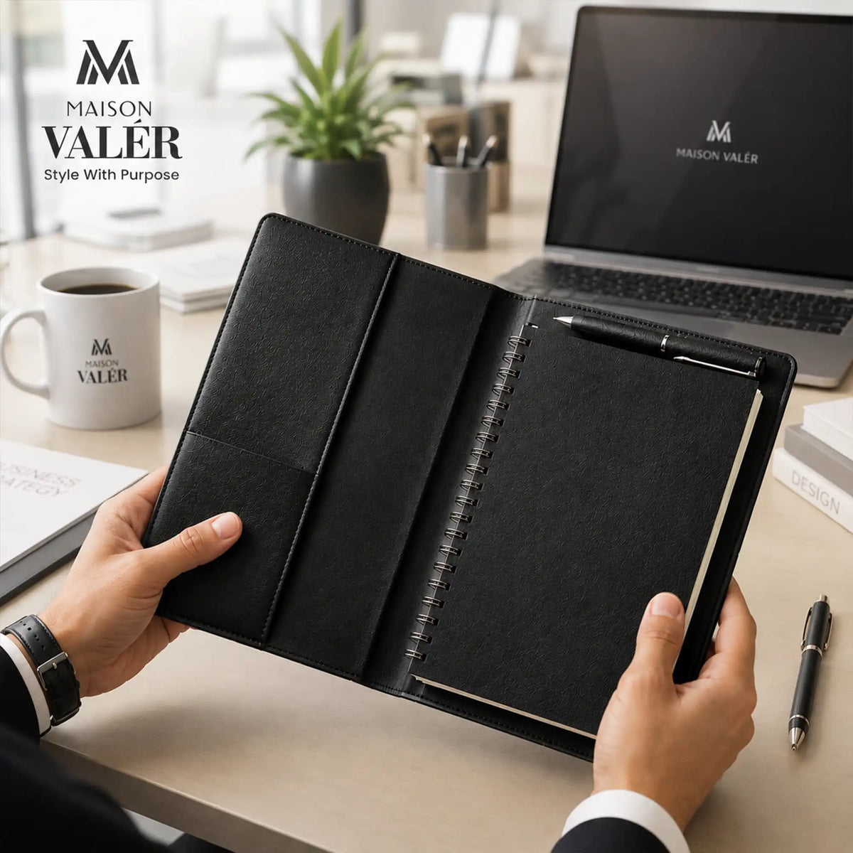 Maison Valer Executive Organizer with Magnetic Pen Holder Black
