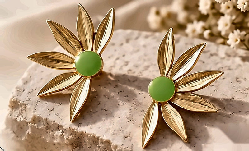 Green Bloom stud earrings