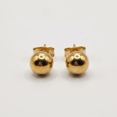 Sphere stud earrings