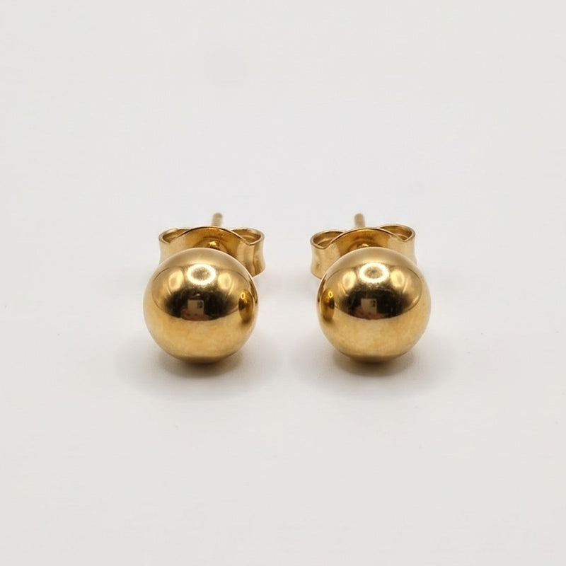 Sphere stud earrings