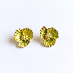 Meadow Bloom stud earrings